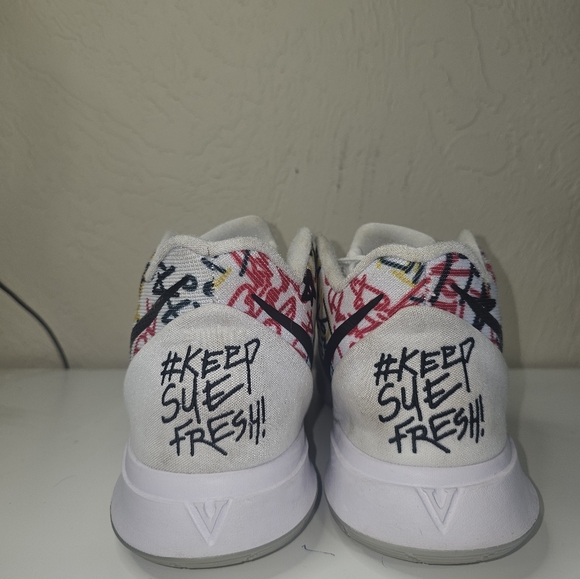 Kyrie 5 "Keep Sue Fresh" Colorway Size 9 men's/Size 10.5 women's - Picture 5 of 9